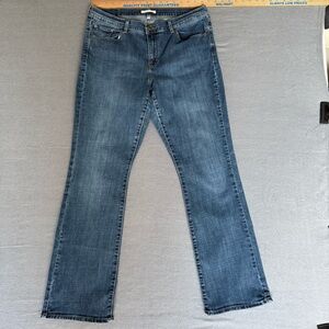 Levi’s Strauss Classic Boot Stretch‎ Women's Blue Jeans size 14 length 30.5